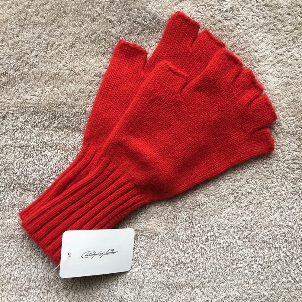 Christopher Fischer fingerless gloves